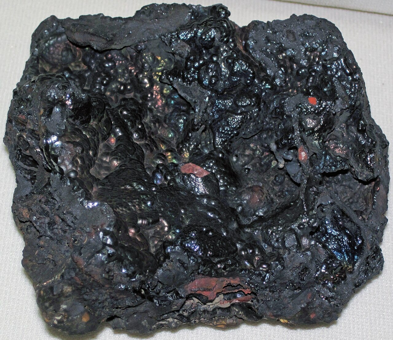 Iron Oxide — Hematite (High-Grade)